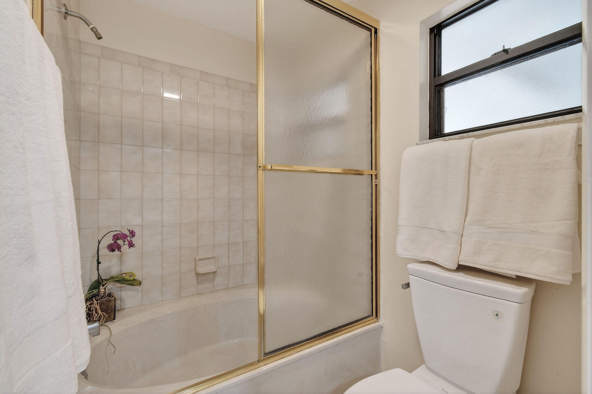 EAGLEWOOD - Residential