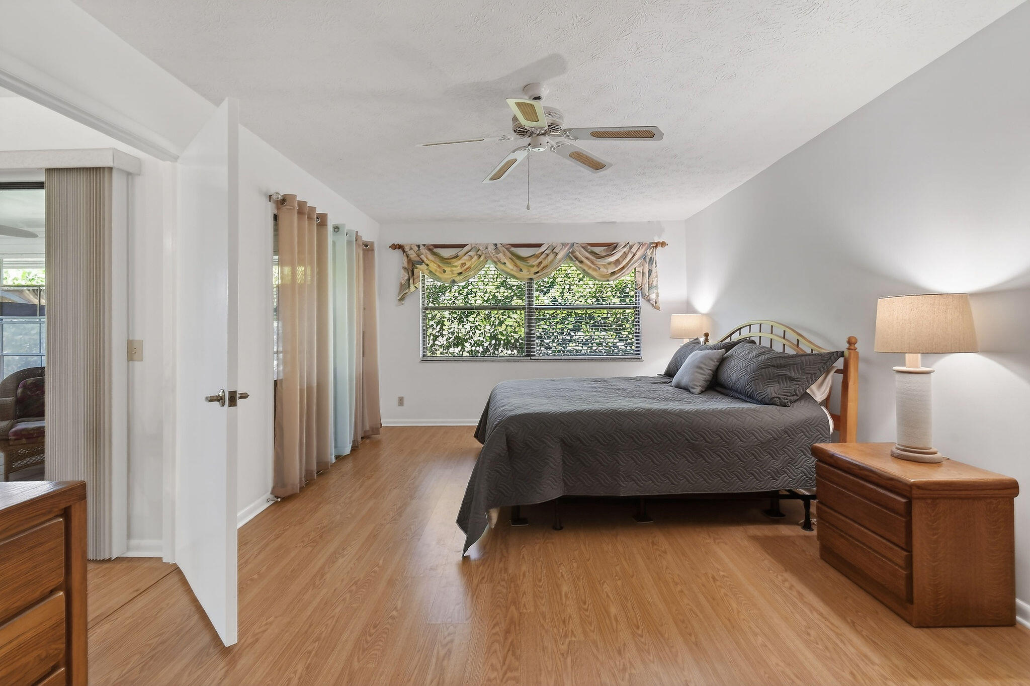 EAGLEWOOD - Residential