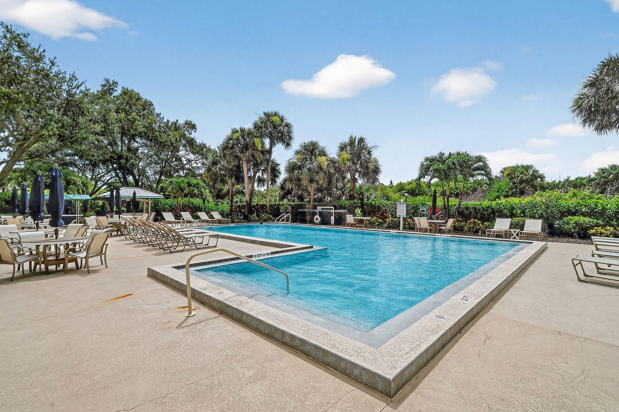 EAGLEWOOD - Residential