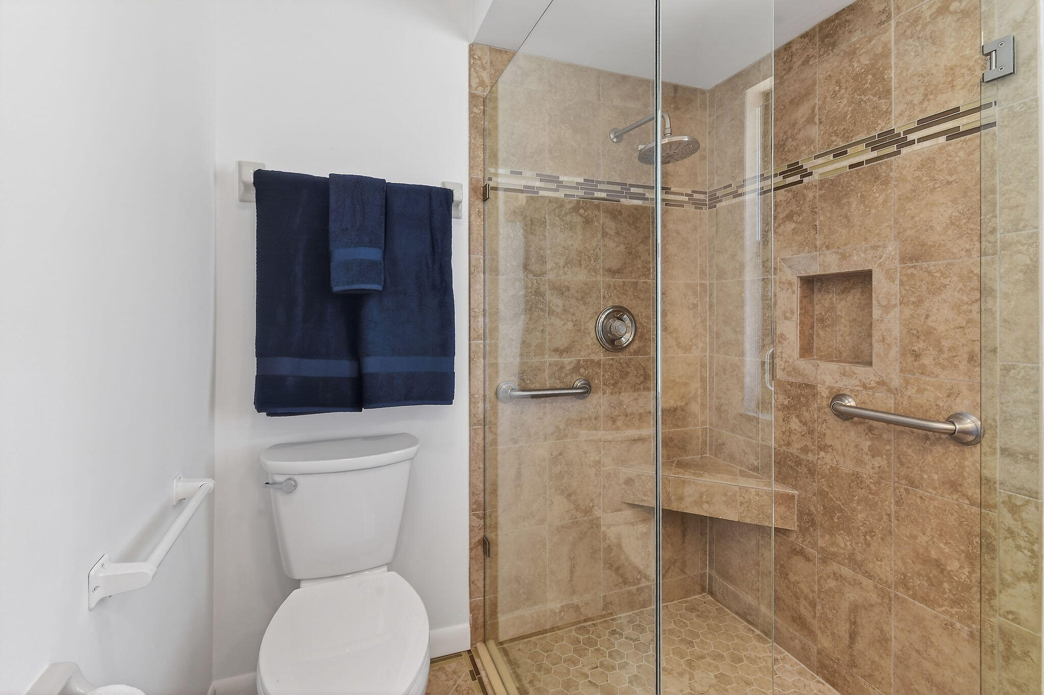 EAGLEWOOD - Residential