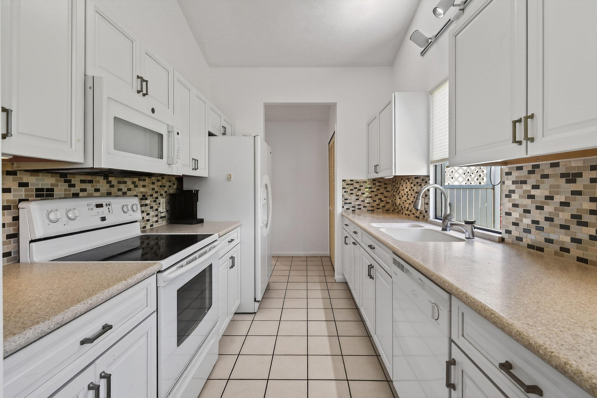 EAGLEWOOD - Residential