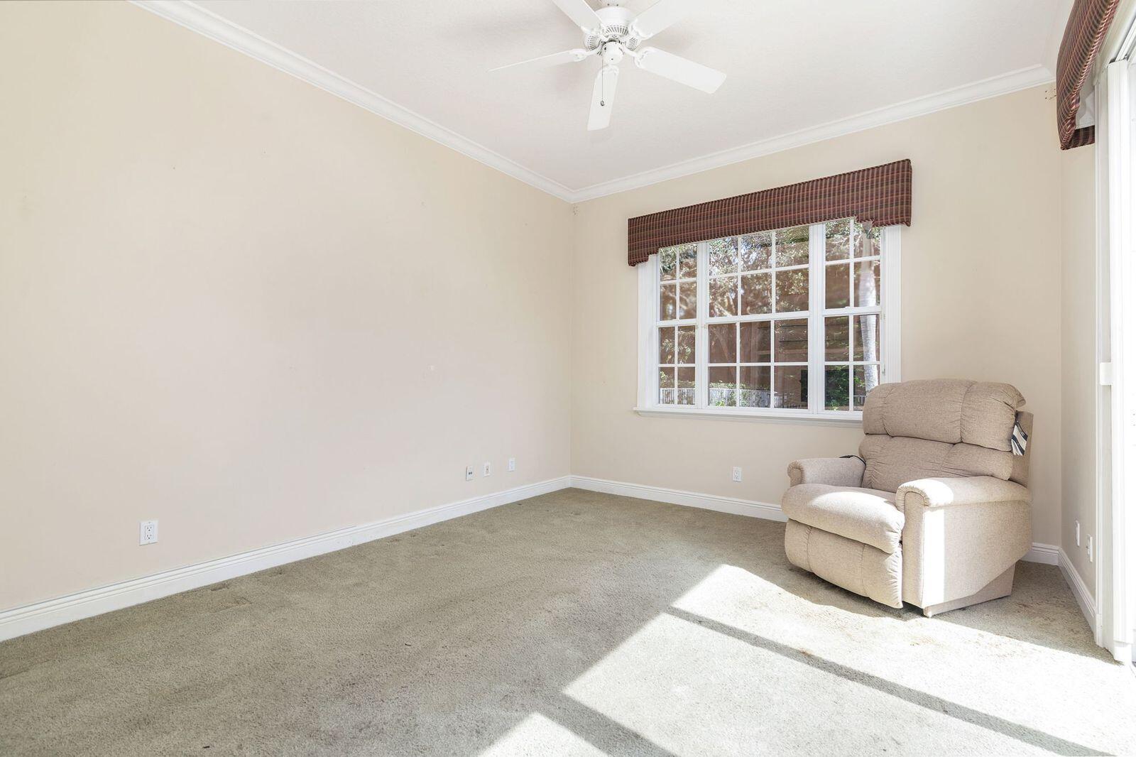 BREAKERS WEST - Residential