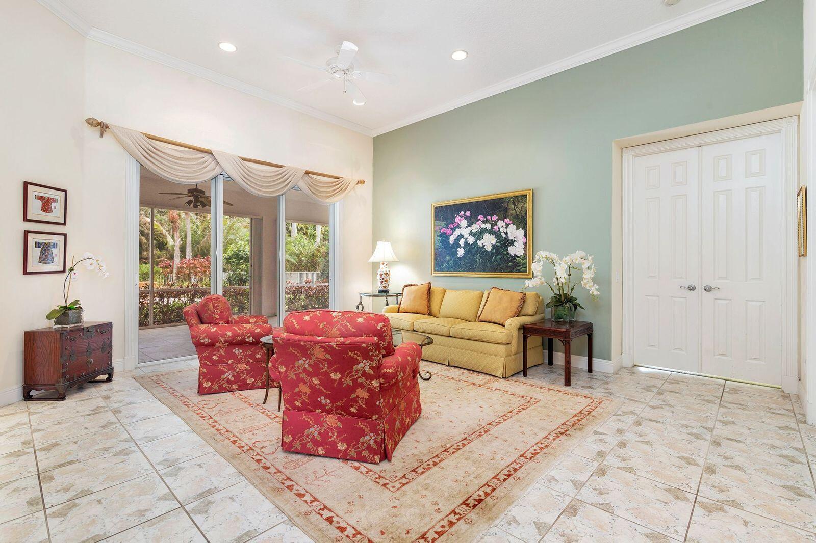 BREAKERS WEST - Residential