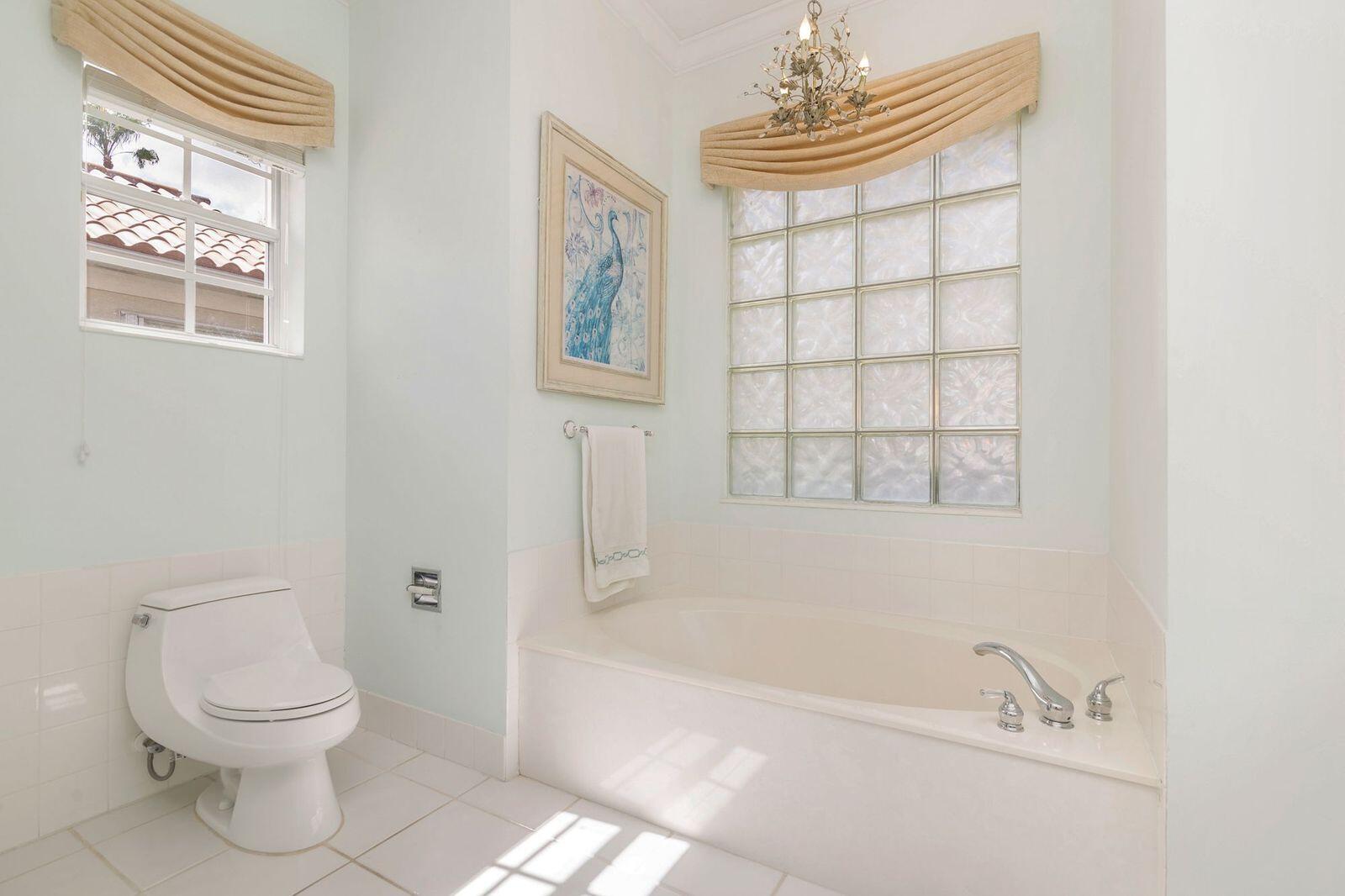 BREAKERS WEST - Residential