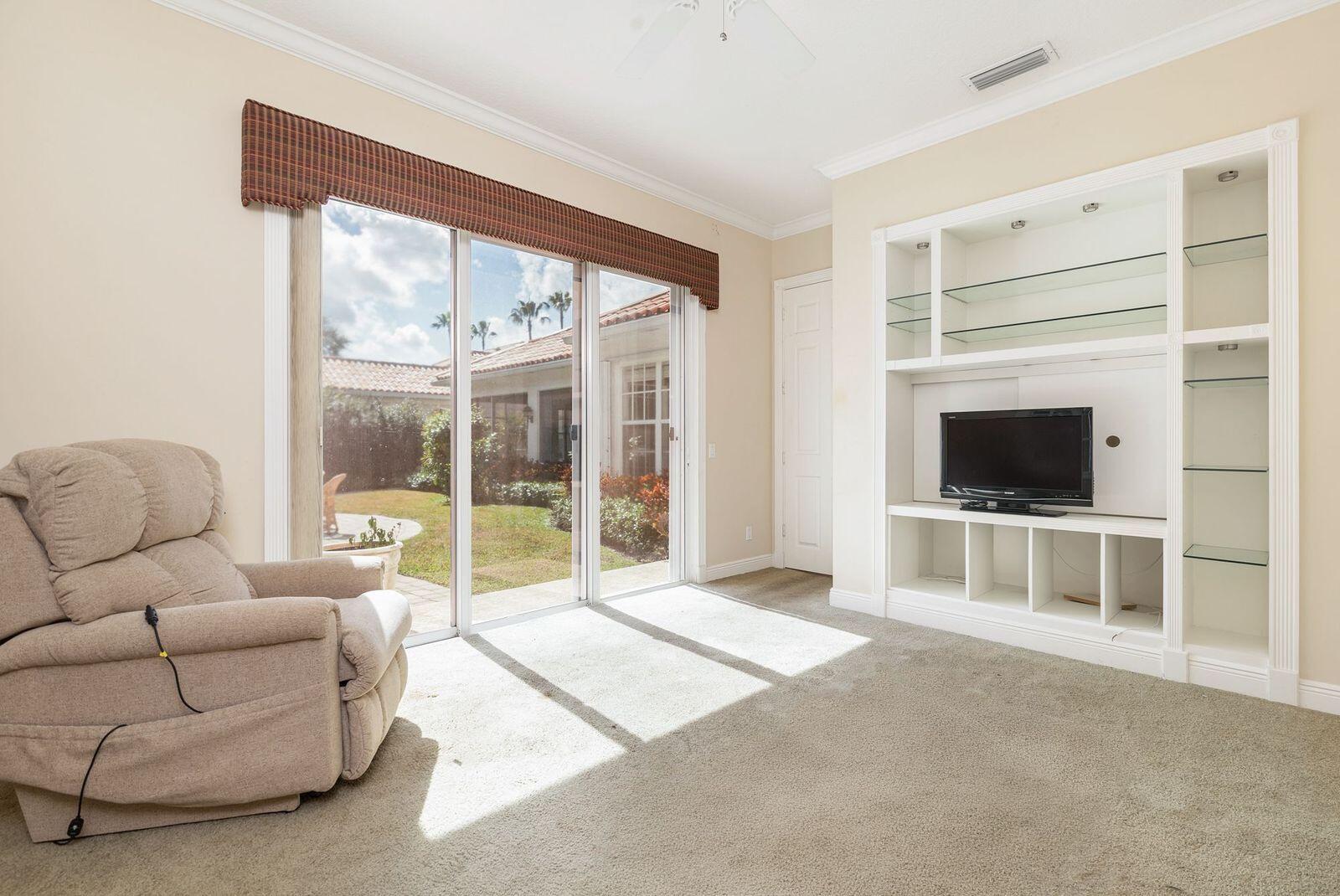 BREAKERS WEST - Residential