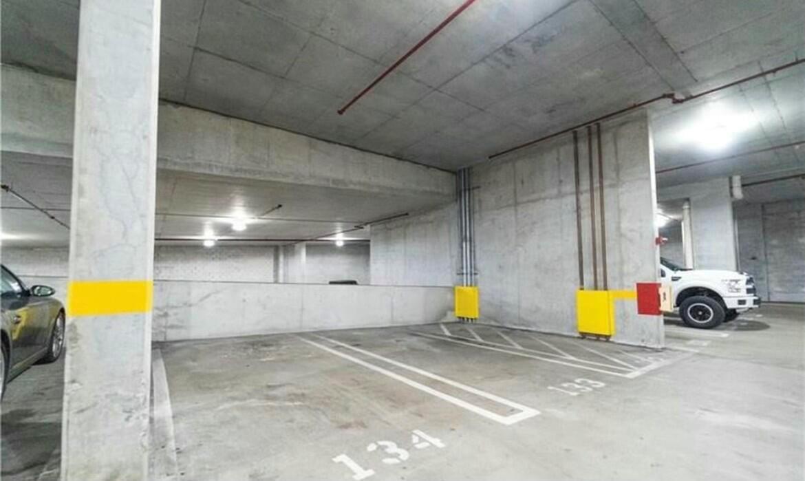 EDGE CONDO - Residential