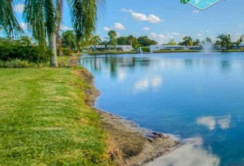 4345 Royal Manor Boulevard Boynton Beach FL 33436