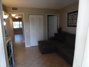 MEADOWS ON THE GREEN COND - Residential