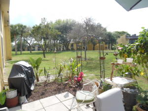 MEADOWS ON THE GREEN COND - Residential