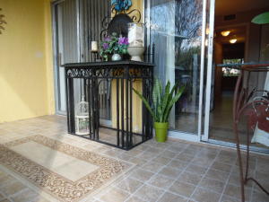 MEADOWS ON THE GREEN COND - Residential