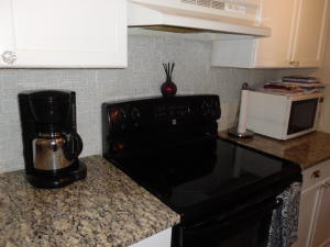 MEADOWS ON THE GREEN COND - Residential