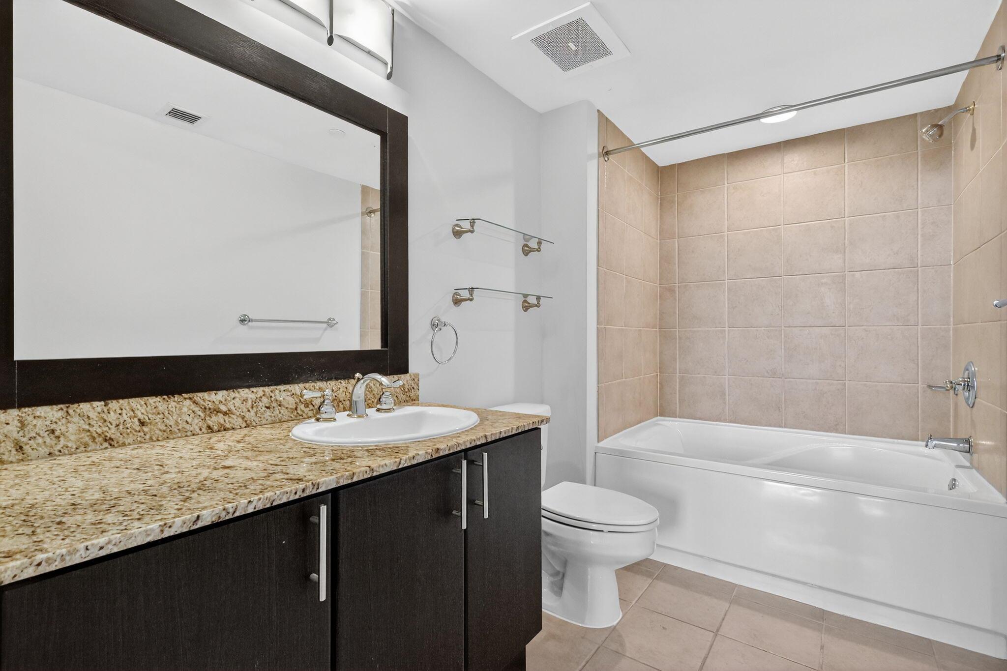 TURNBERRY ON THE GREEN CO - Residential