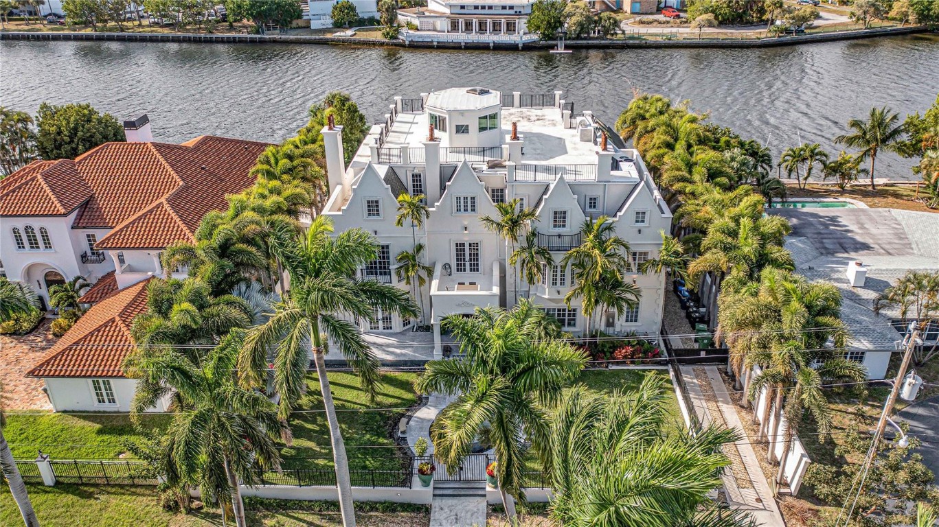 1317 Middle River Drive