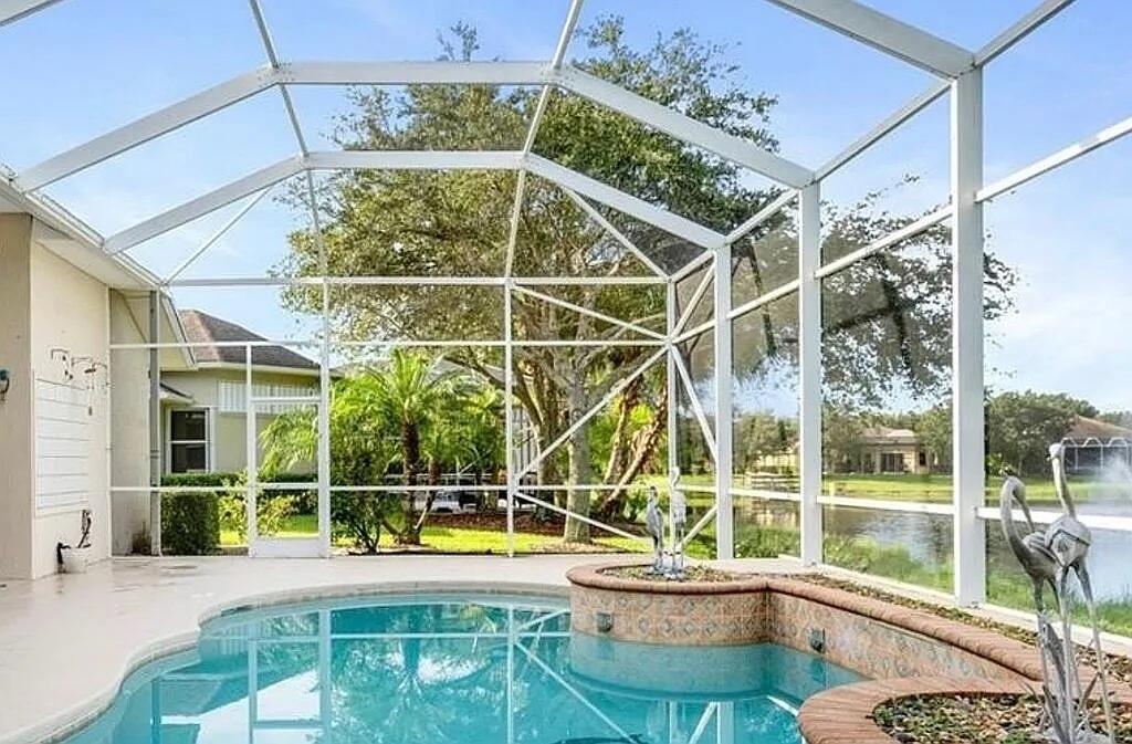 Photo of 4204 Abington Woods Circle, Vero Beach, FL 32967 (MLS # B26012489)