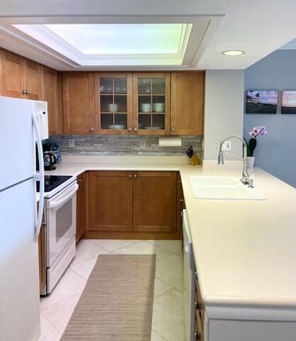 LE CHATEAU ROYAL CONDO - Residential Lease