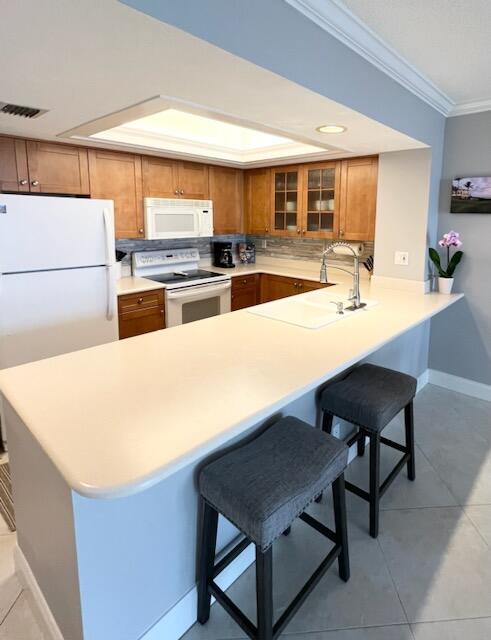 LE CHATEAU ROYAL CONDO - Residential Lease