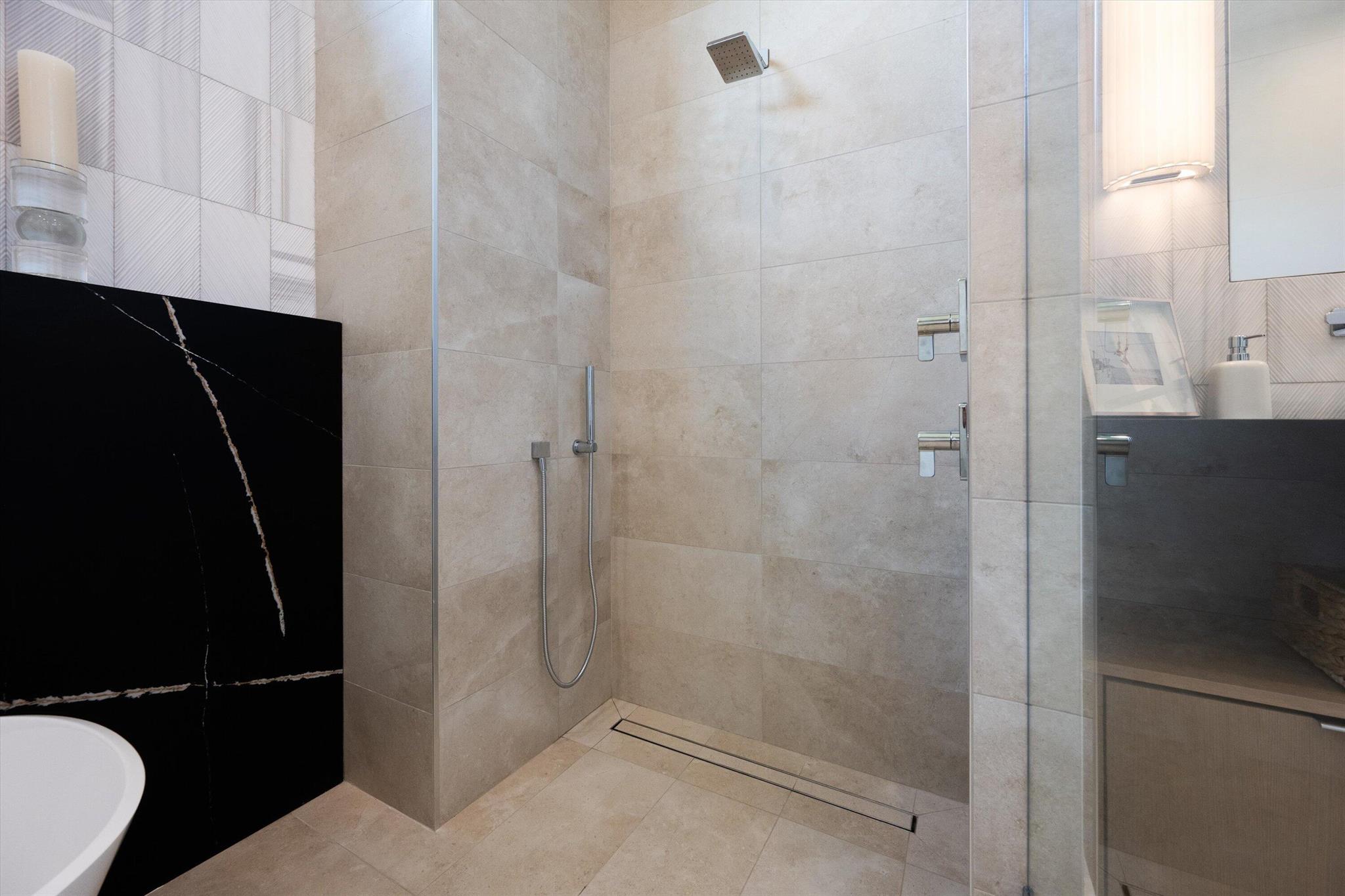 MADDOCK ADD WPB - Residential