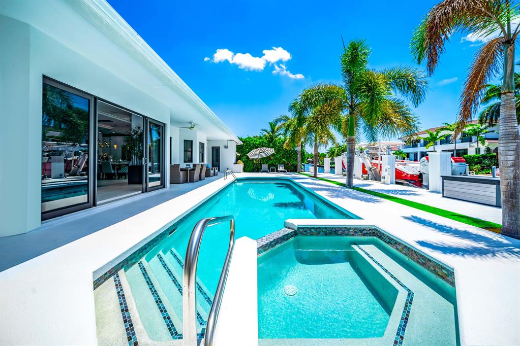 TROPIC ISLE 2ND SEC - Residential