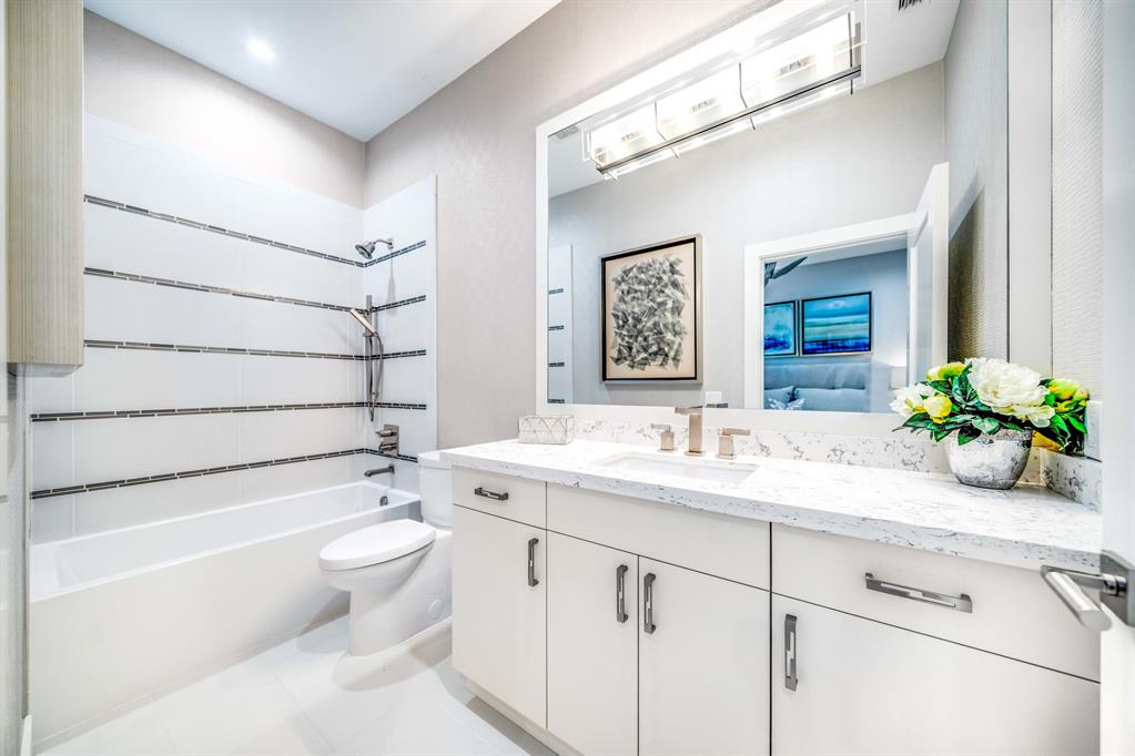 TROPIC ISLE 2ND SEC - Residential