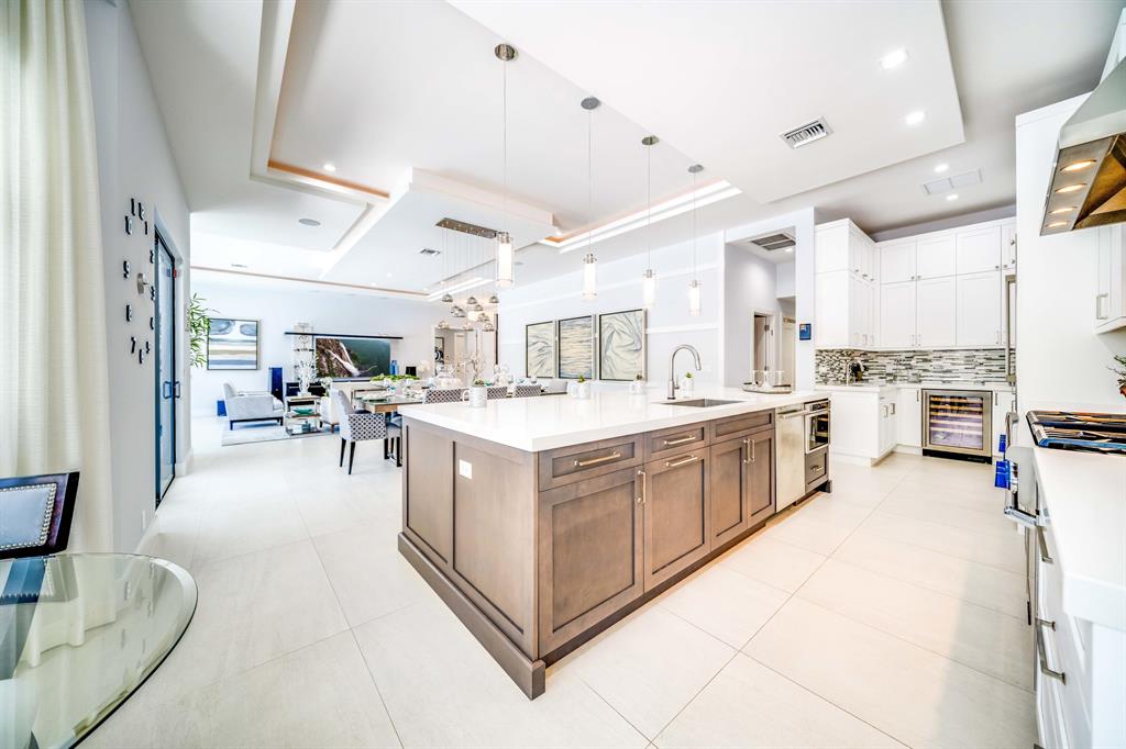 TROPIC ISLE 2ND SEC - Residential