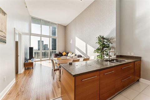 465 Brickell Avenue 2806 Miami FL 33131