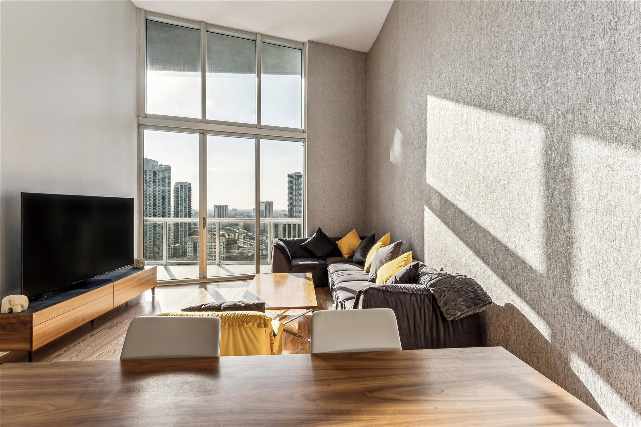 465 Brickell Avenue 2806