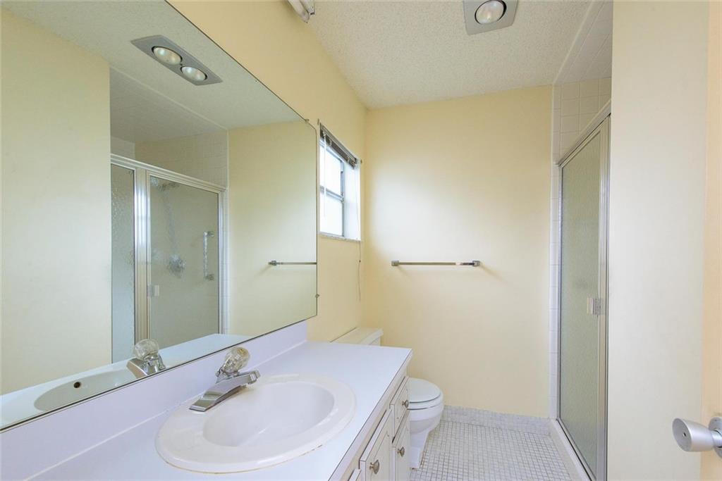 Lauderdale West 3 Sec 83- - Residential
