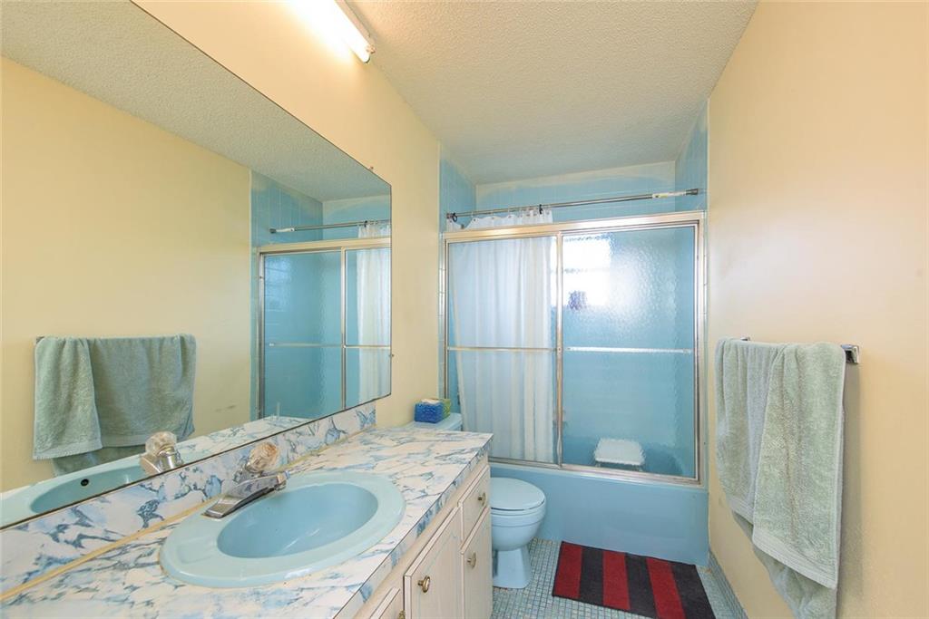 Lauderdale West 3 Sec 83- - Residential
