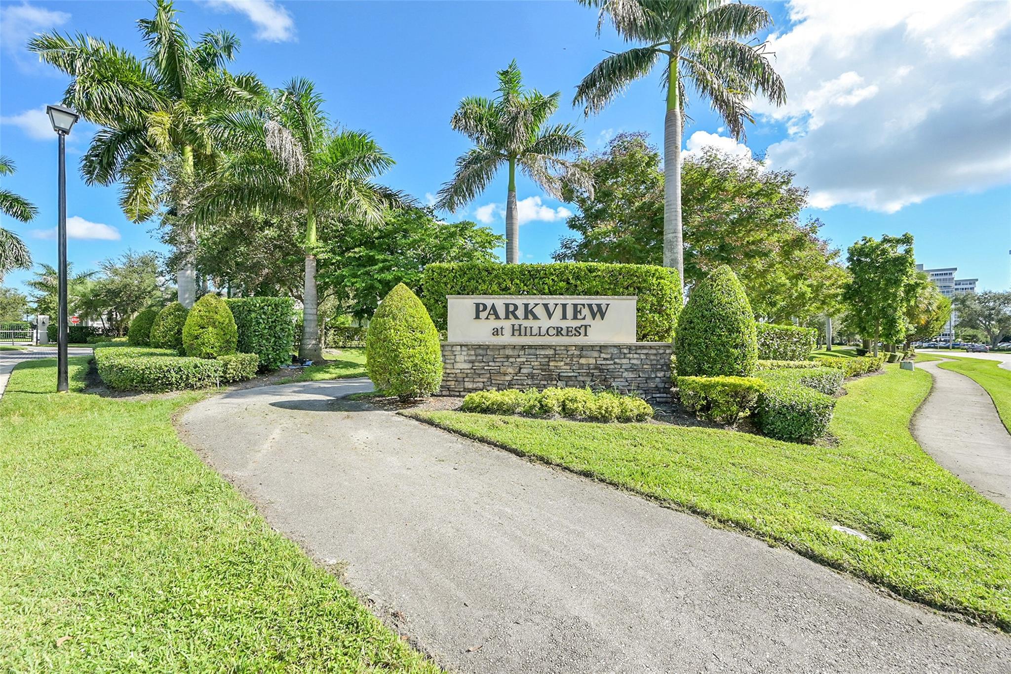 Hillcrest Country Club No - Residential
