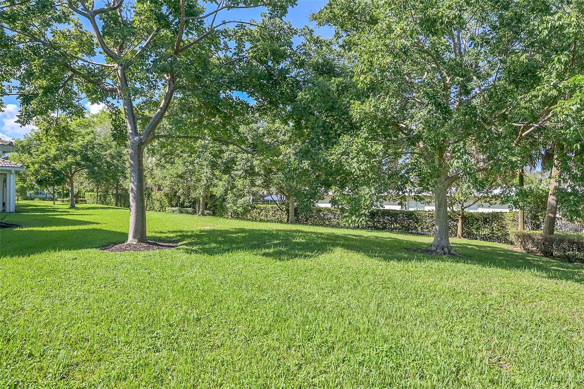Hillcrest Country Club No - Residential