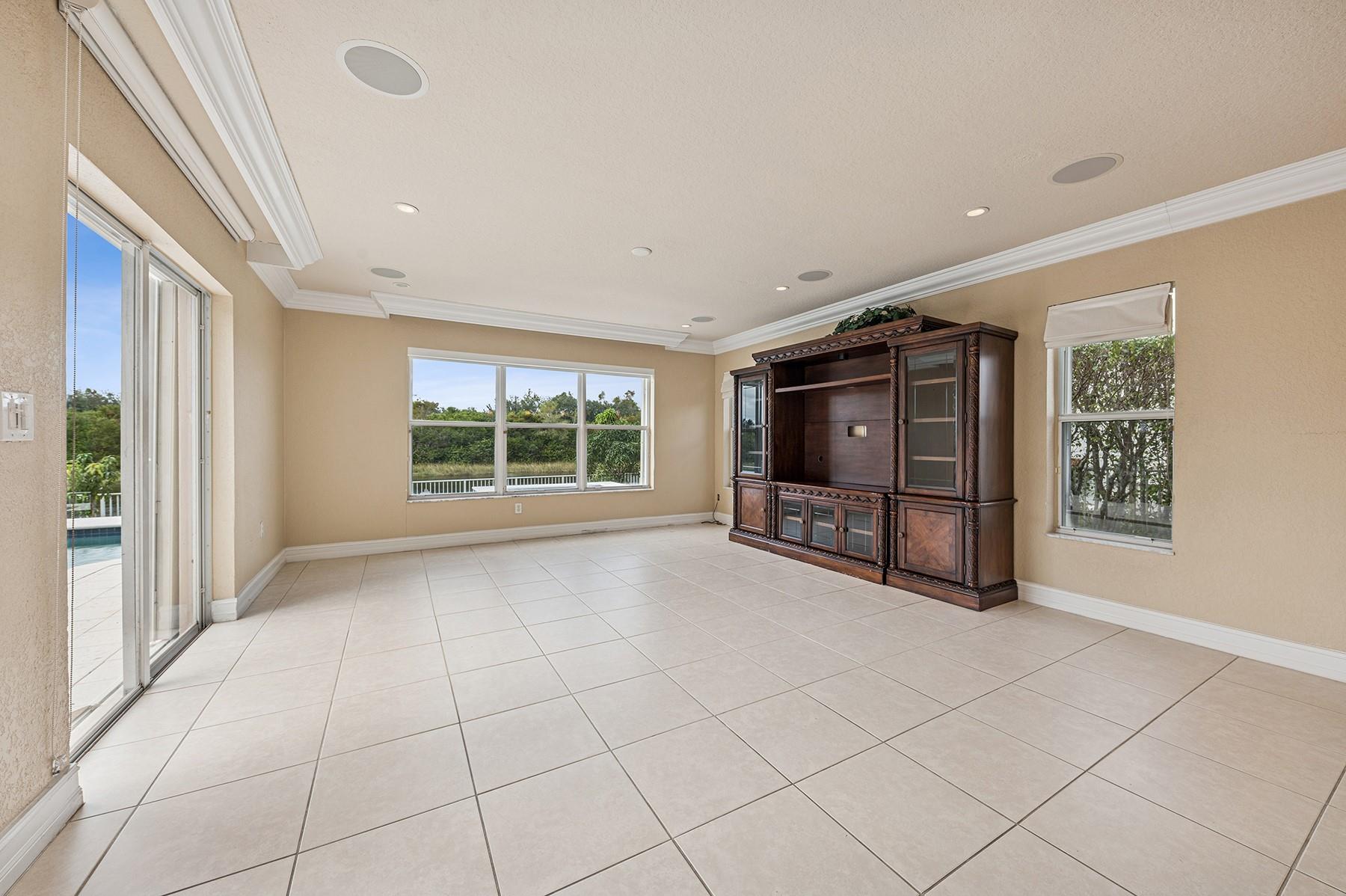 SILVER ISLES - Residential Lease