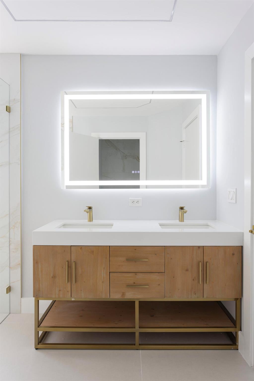 LAKEFIELD OF THE LANDINGS - Residential Lease