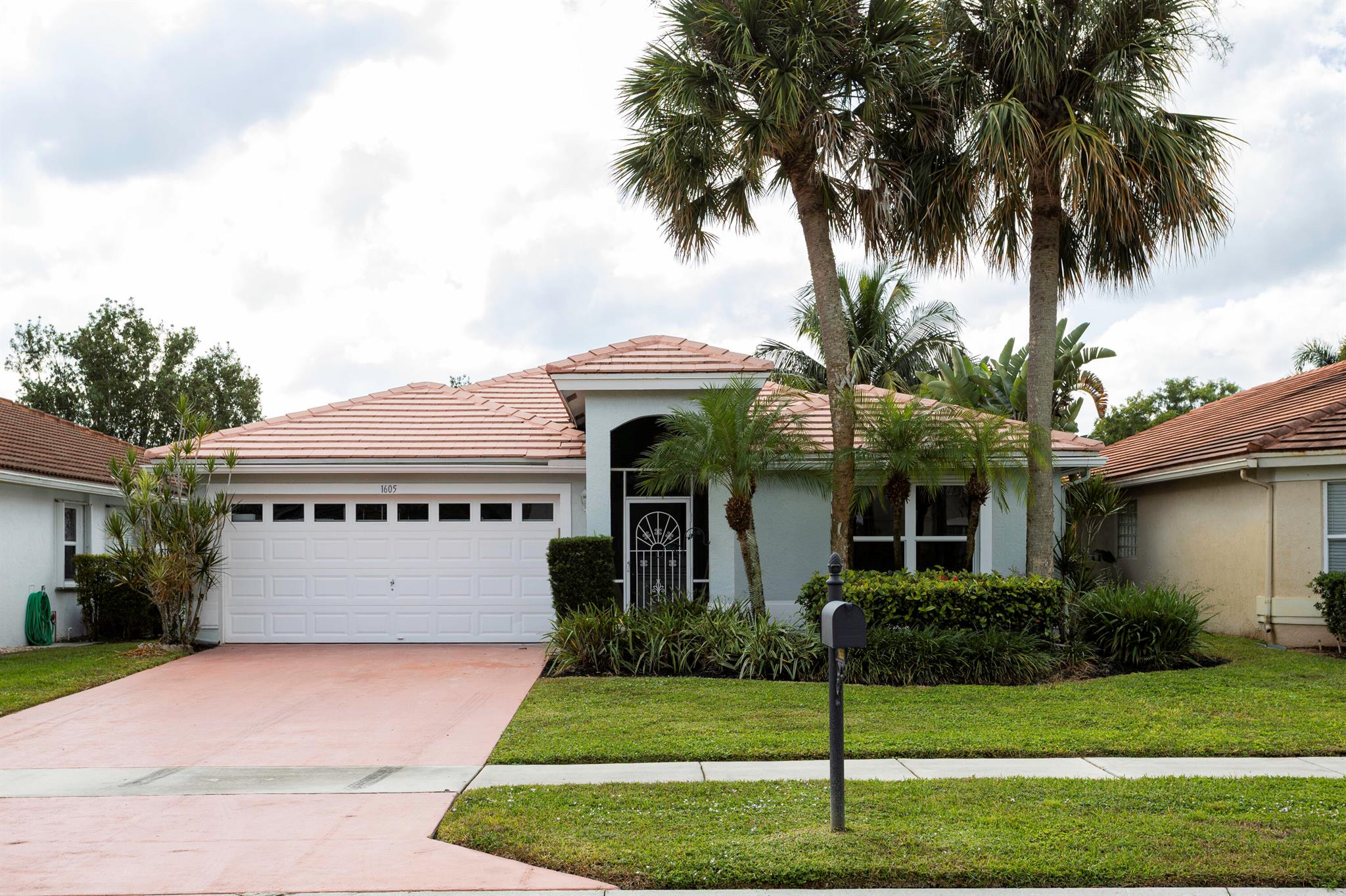 LAKEFIELD OF THE LANDINGS - Residential Lease