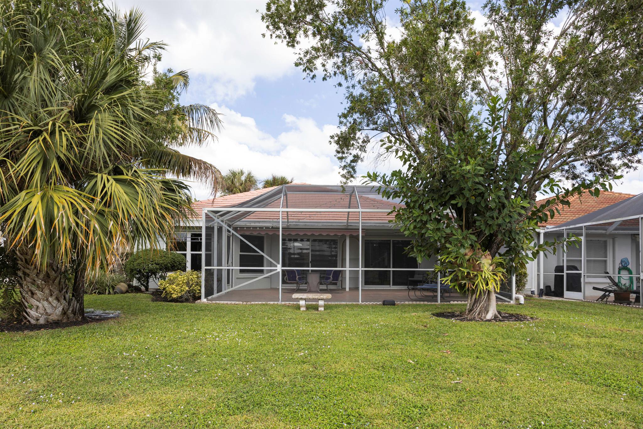 LAKEFIELD OF THE LANDINGS - Residential Lease