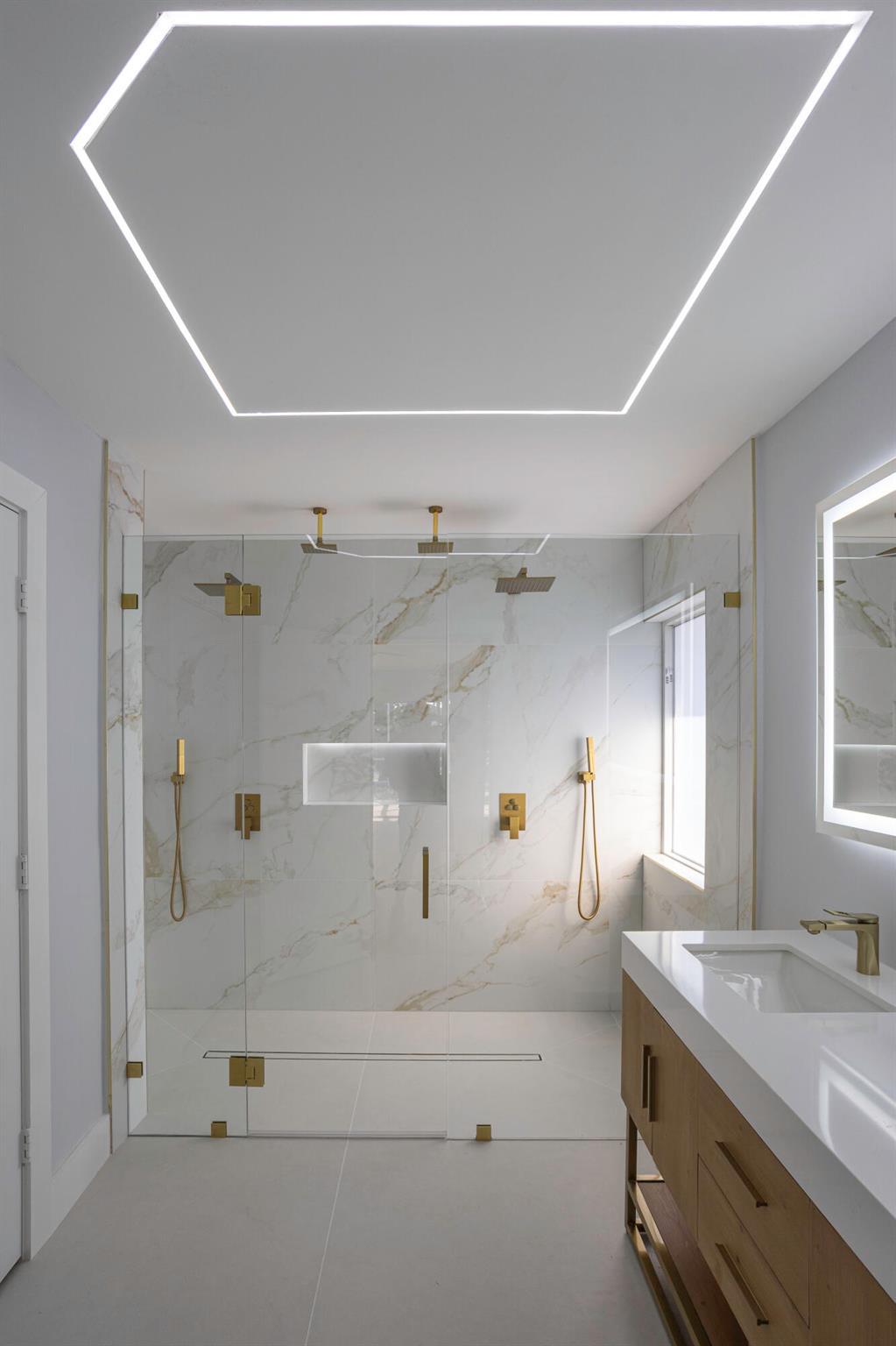 LAKEFIELD OF THE LANDINGS - Residential Lease