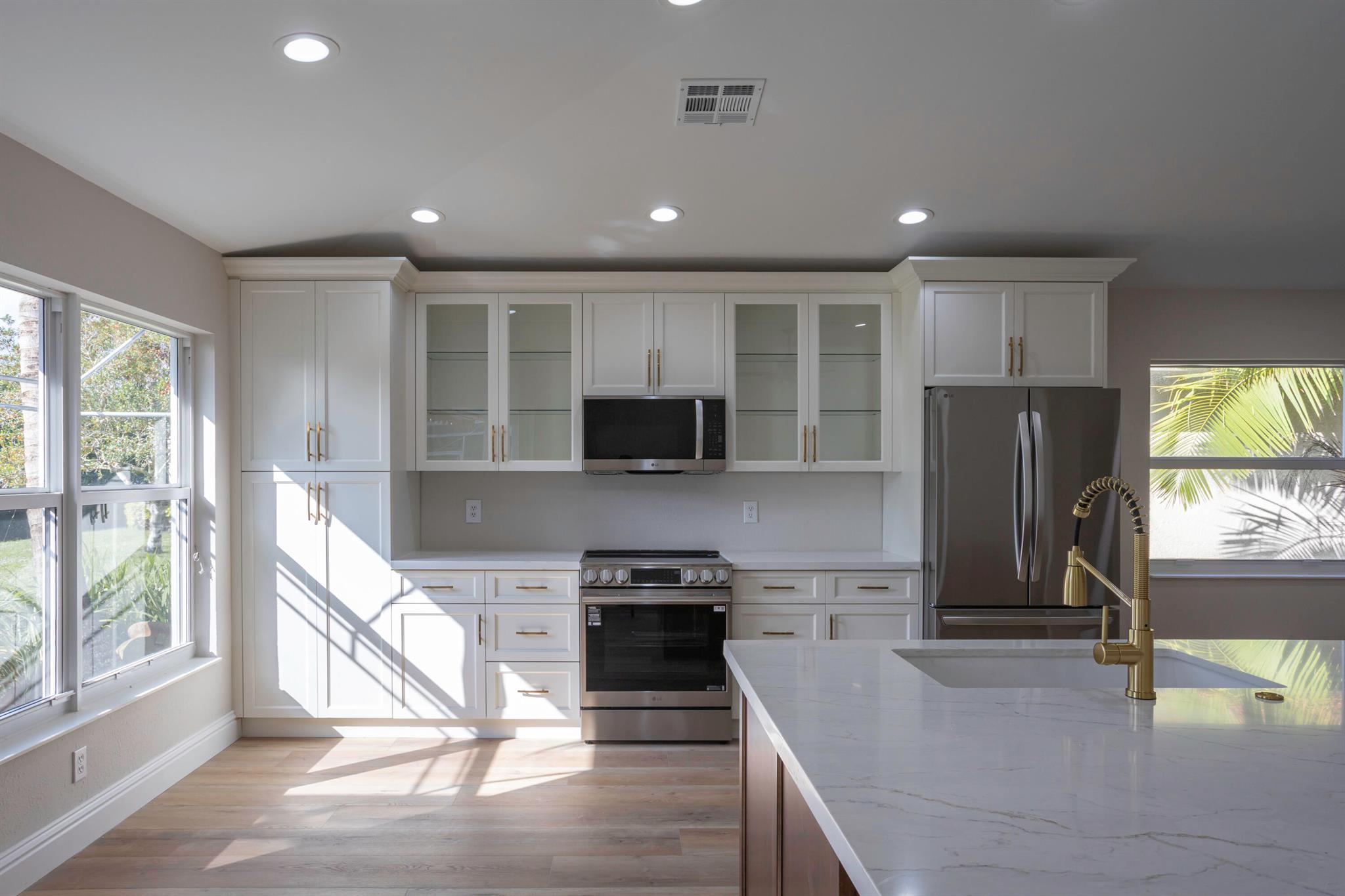 LAKEFIELD OF THE LANDINGS - Residential Lease