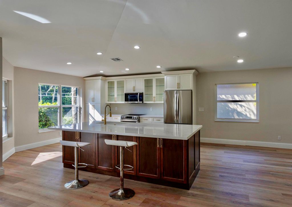 Photo of 1605 S Club Drive, Wellington, FL 33414 (MLS # R11147490)