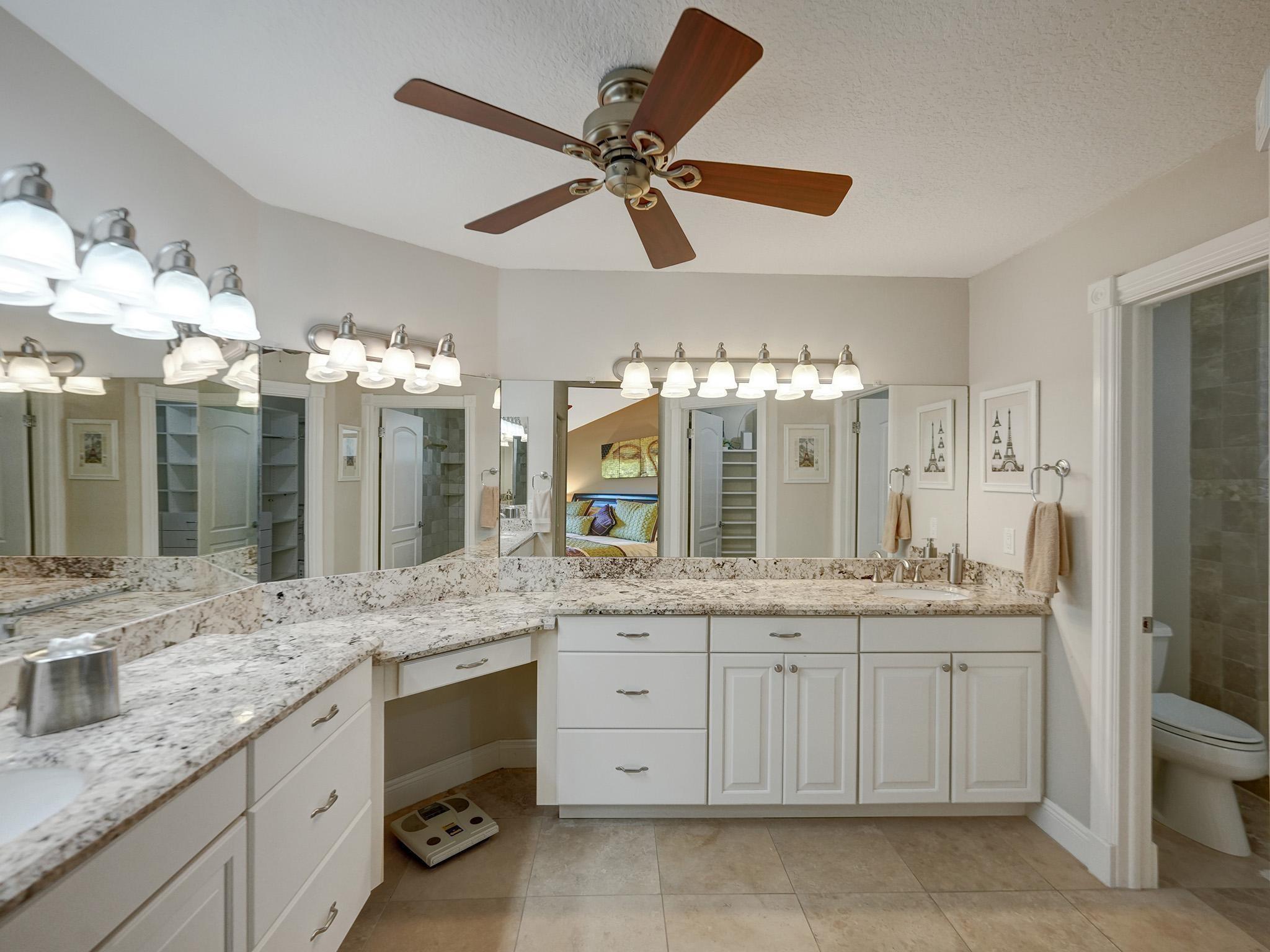 9113 Vineyard Lake Dr