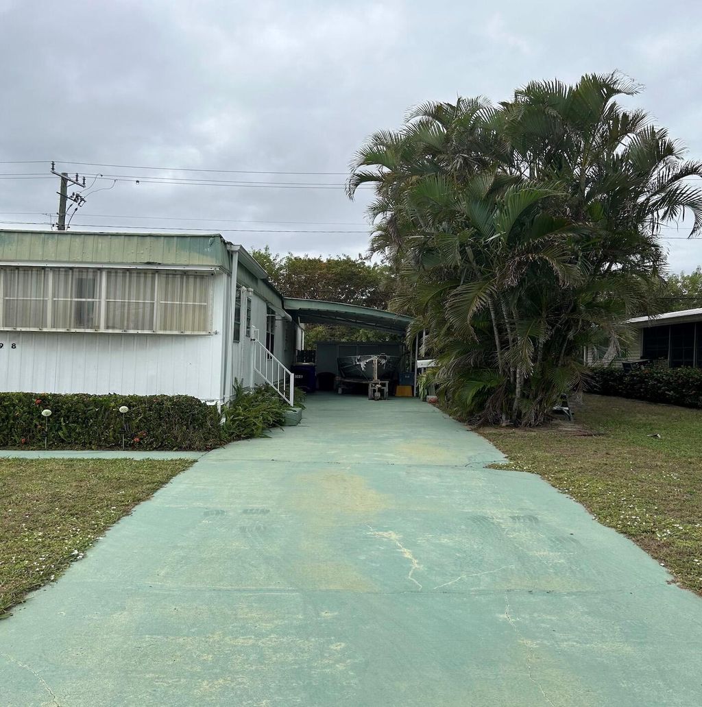 Photo of 8198 SE Swan Avenue, Hobe Sound, FL 33455 (MLS # R10948231)
