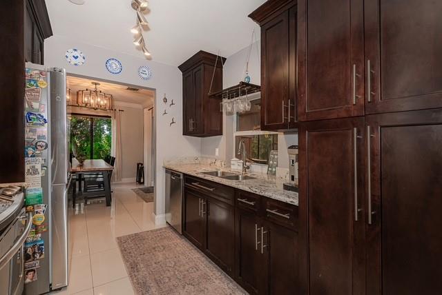 The Dells 64-40 B - Residential Lease