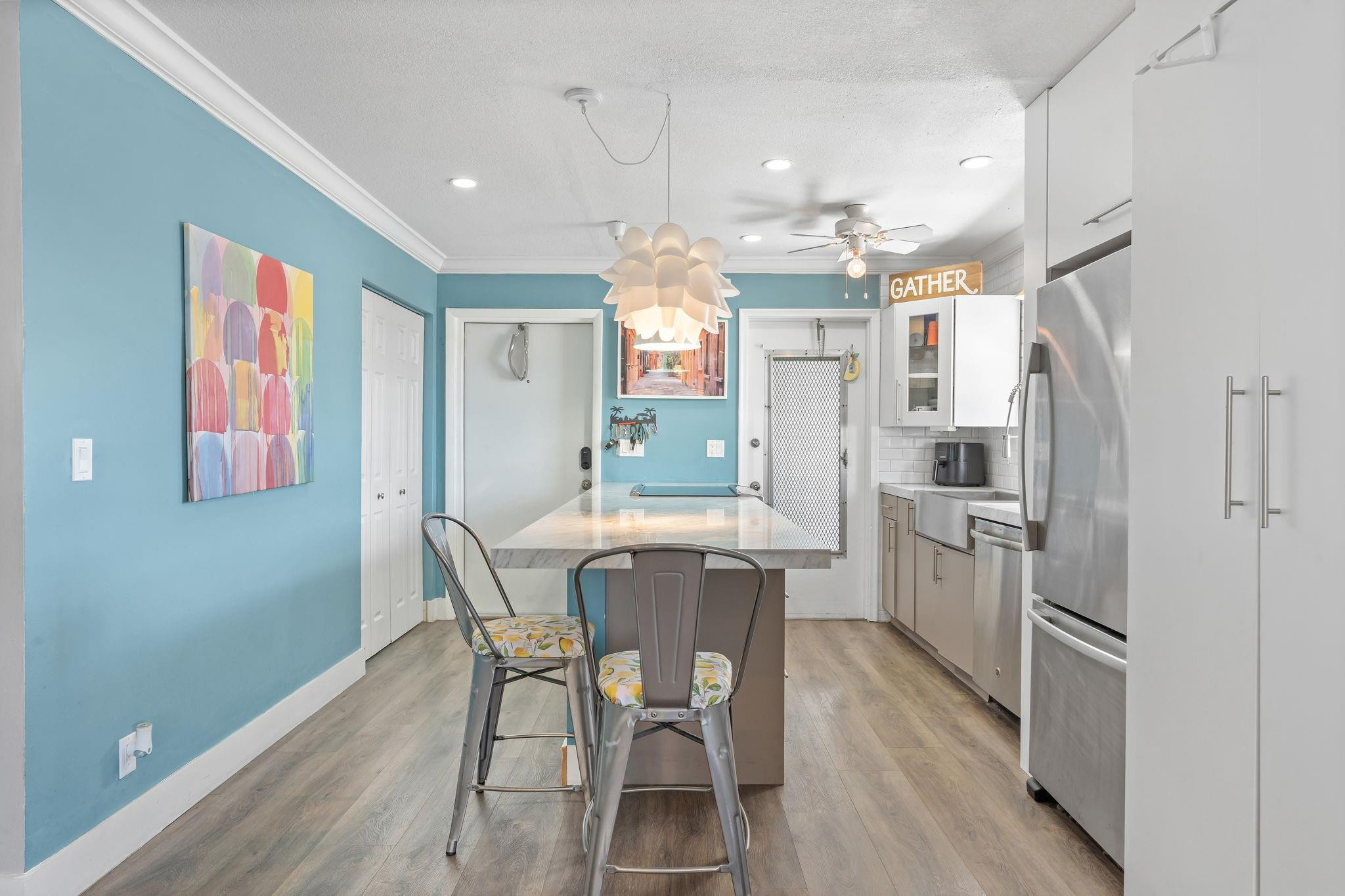 CRESCENT 515 ASSOC INC - Residential