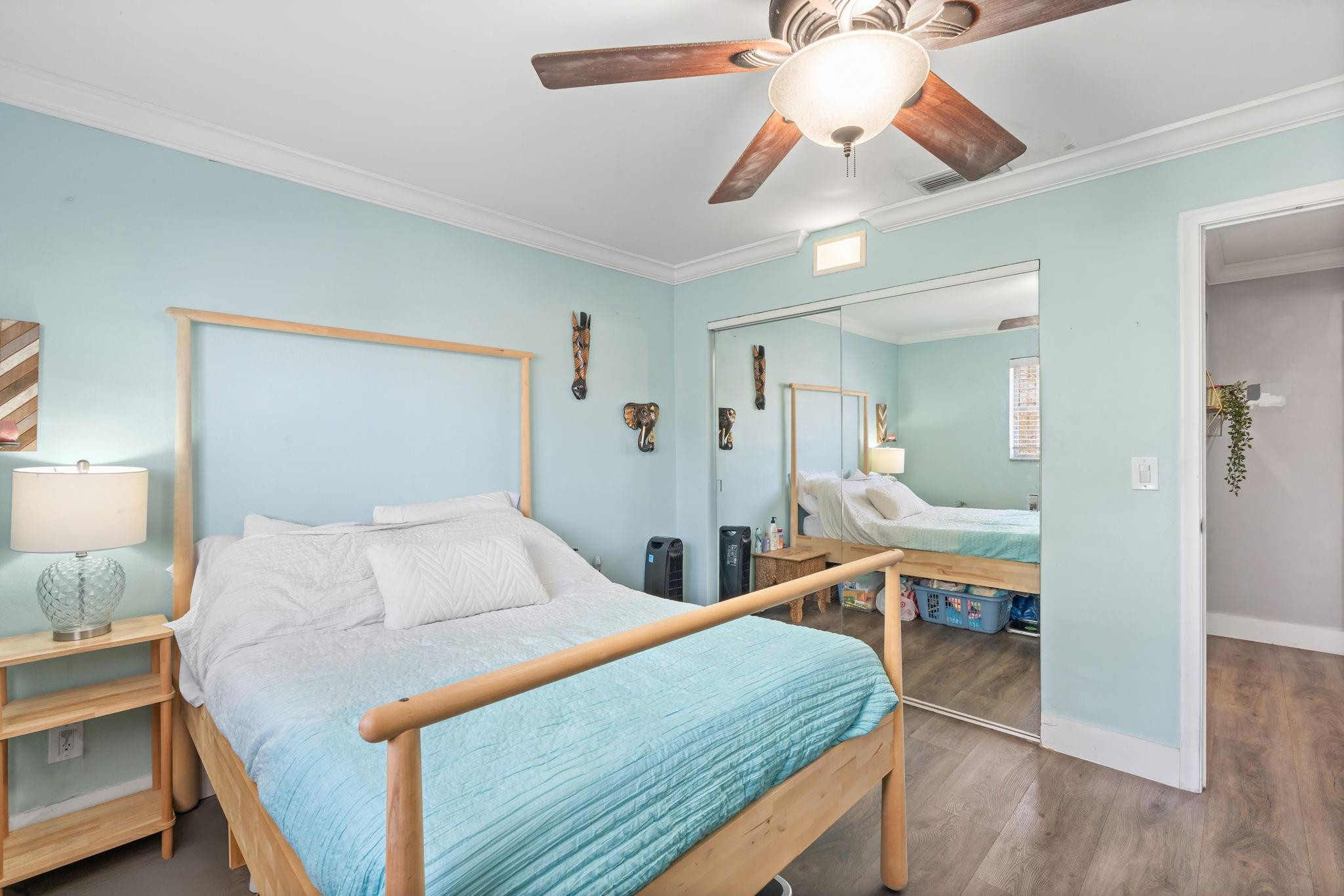 CRESCENT 515 ASSOC INC - Residential