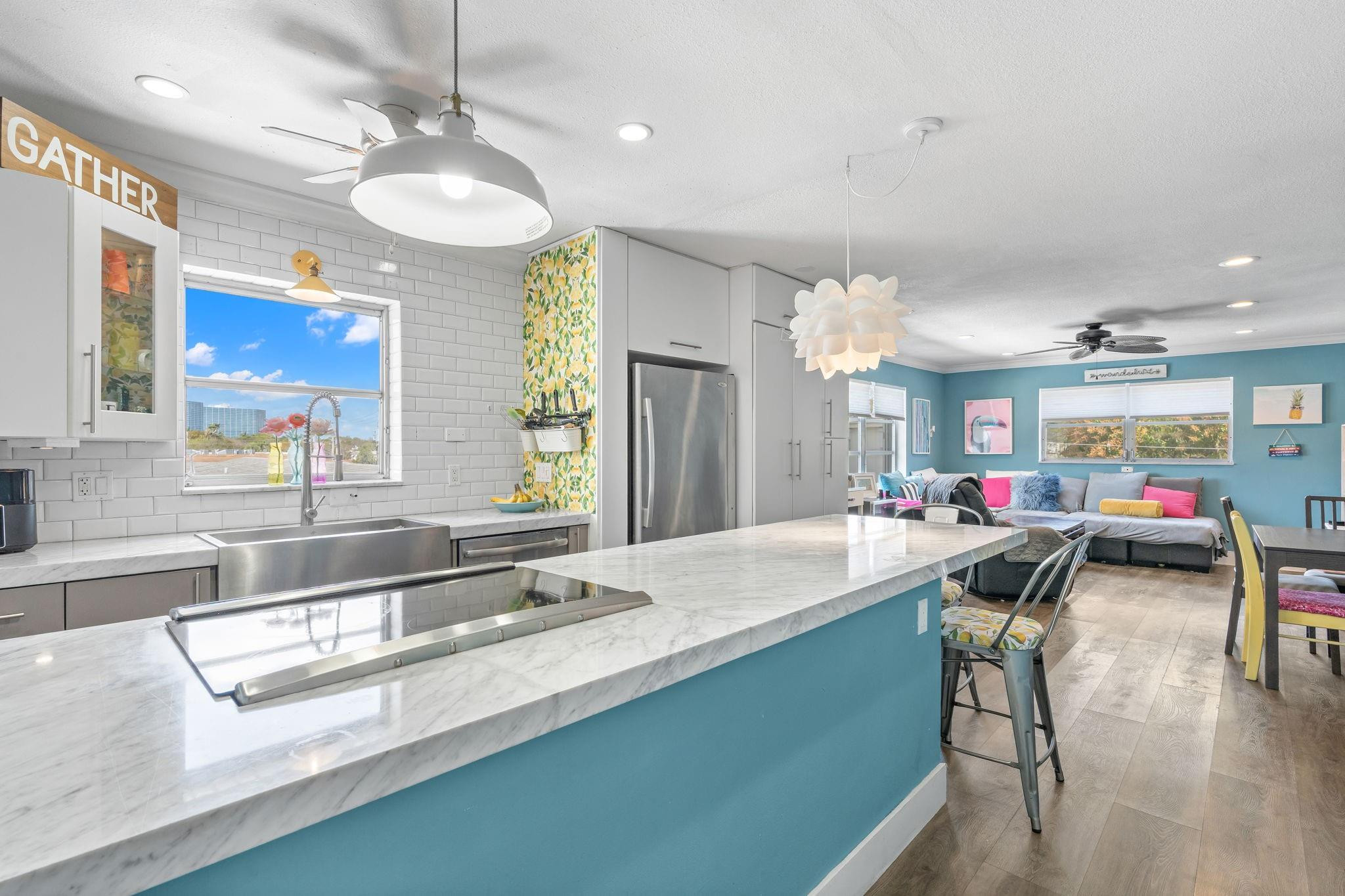 CRESCENT 515 ASSOC INC - Residential