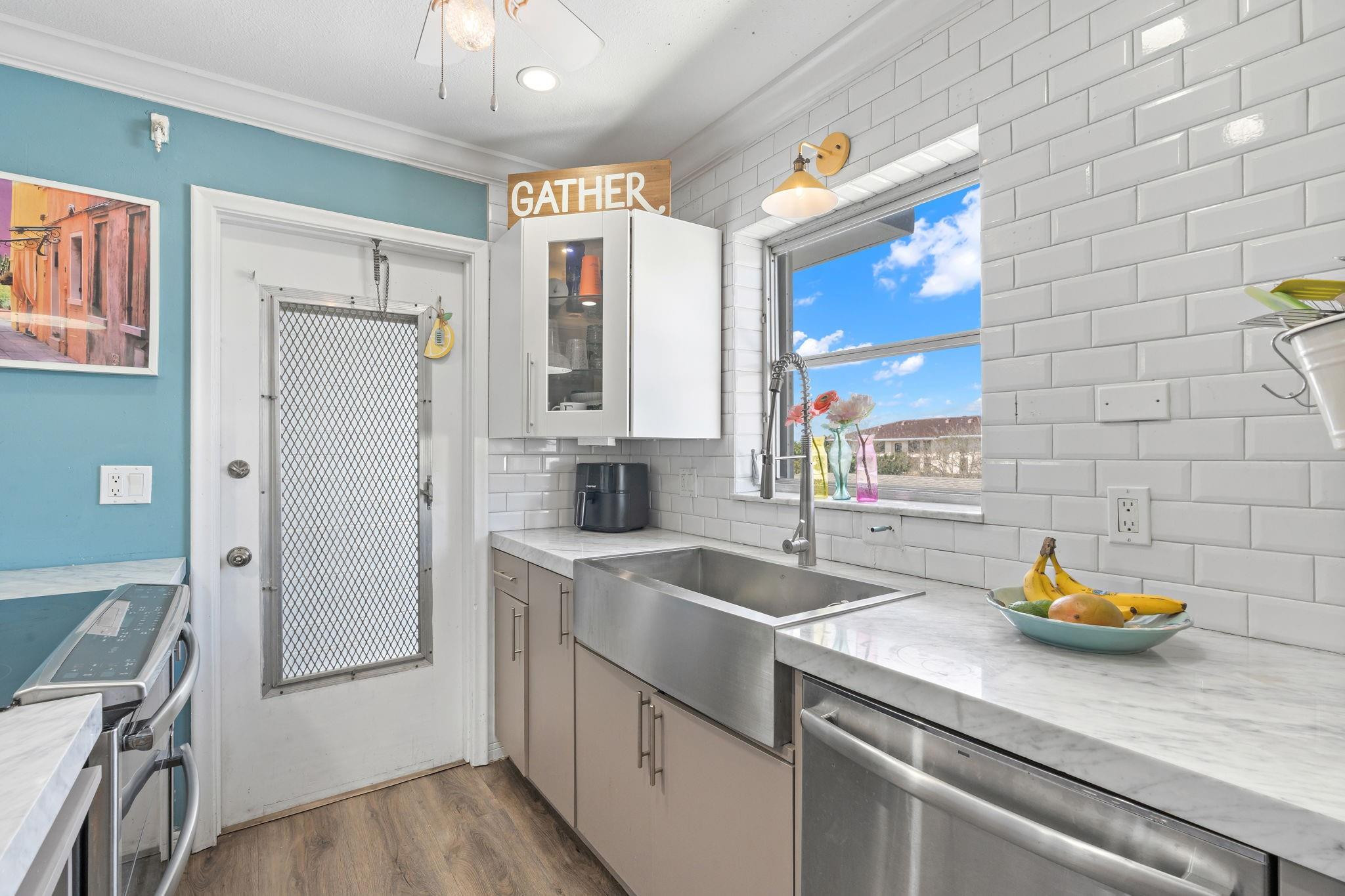 CRESCENT 515 ASSOC INC - Residential