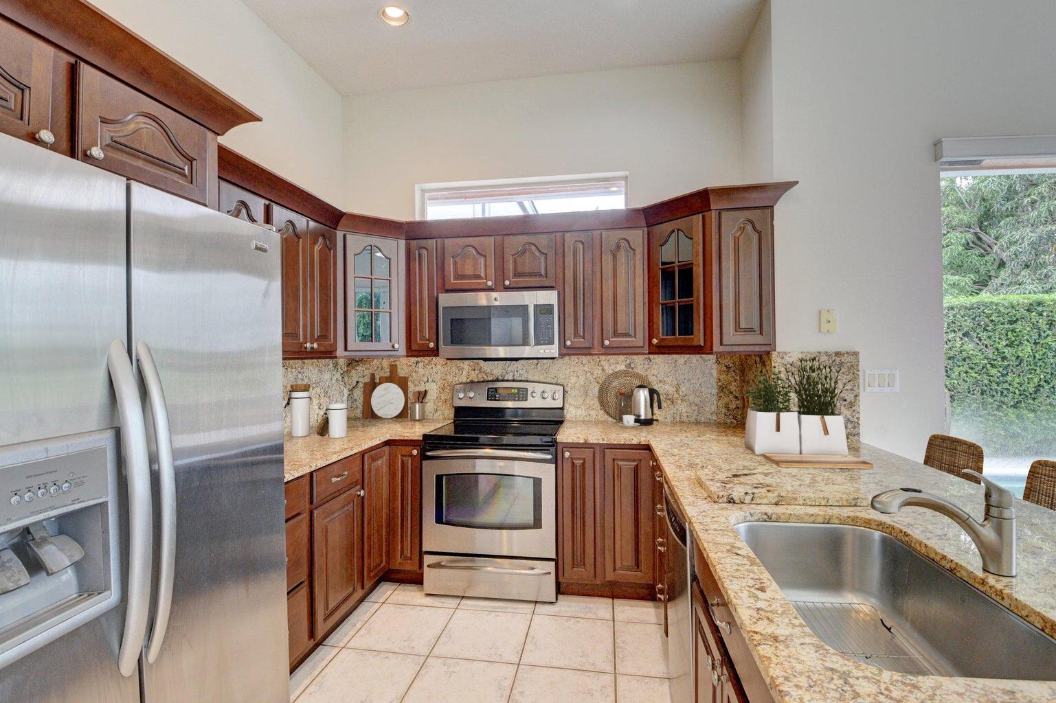 8291 Hampton Wood Drive, Boca Raton, FL, 33433/$720,000 1 8291 Hampton Wood Drive