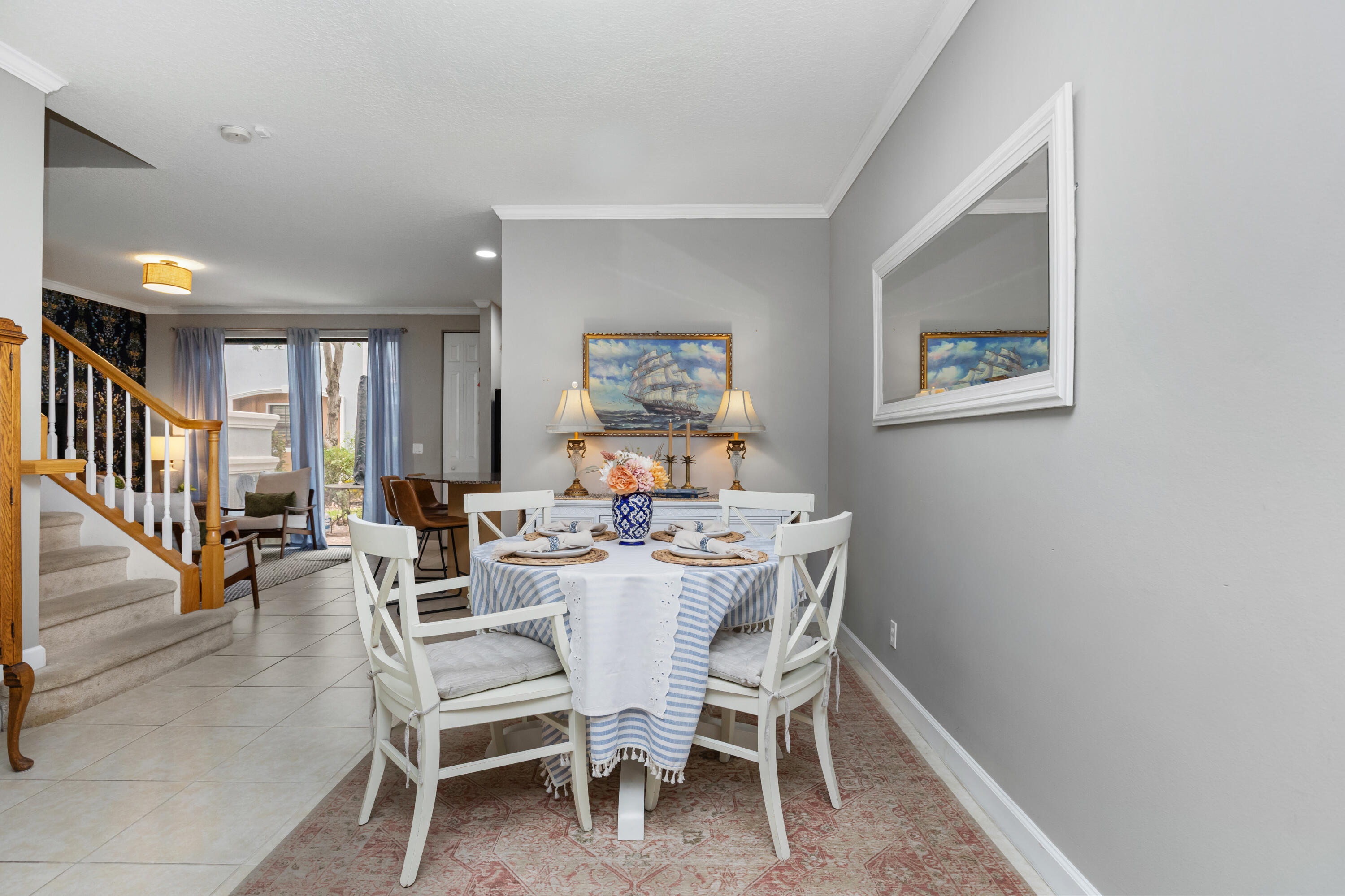 138 E Astor Circle