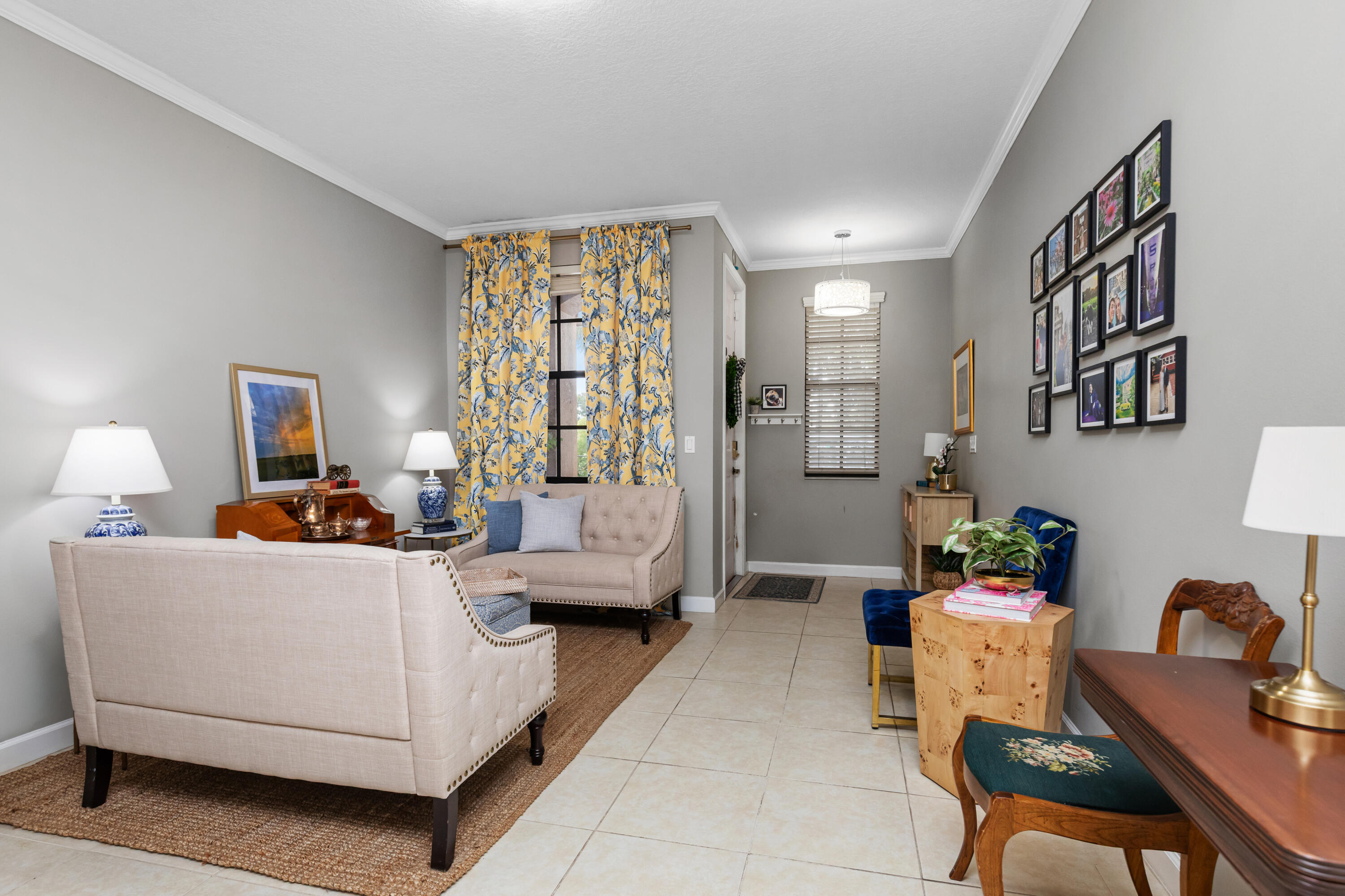 138 E Astor Circle