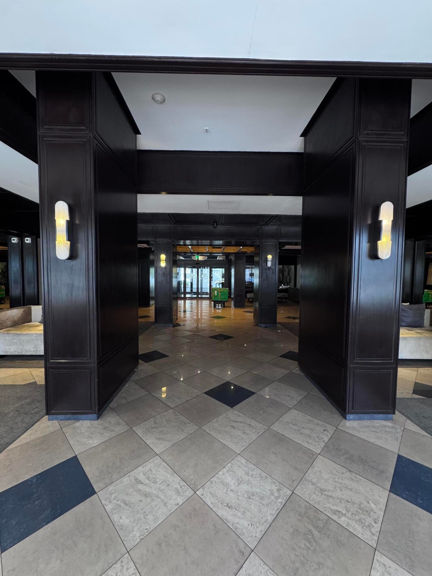 600 NE 36TH Street 1112