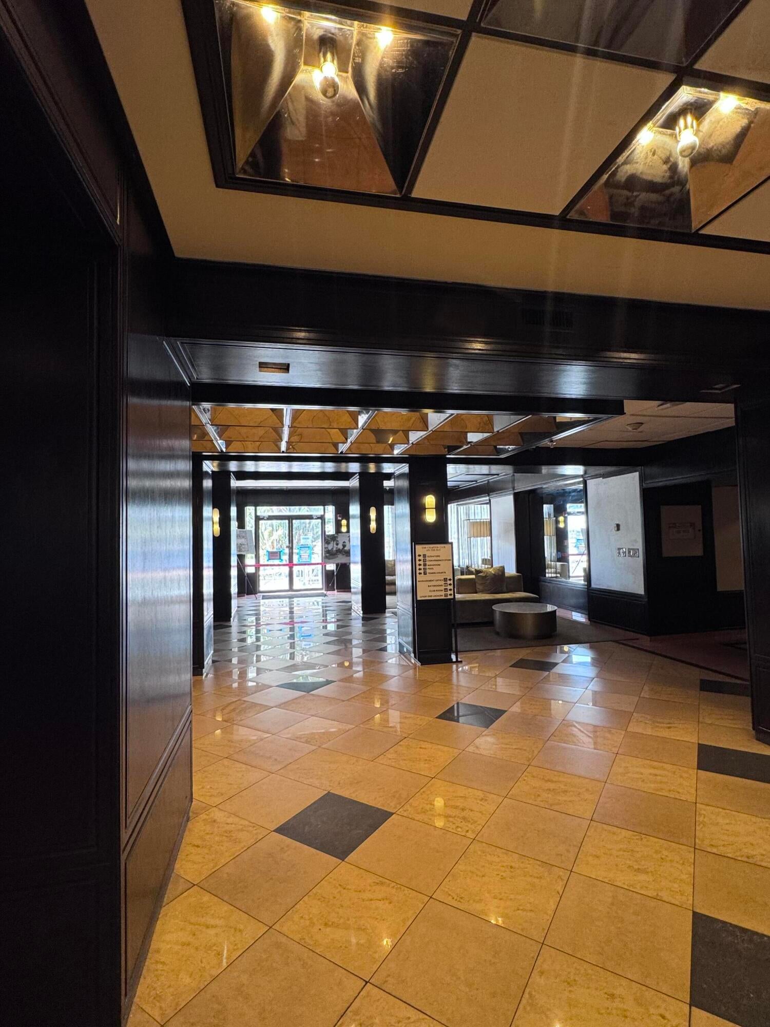600 NE 36TH Street 1112