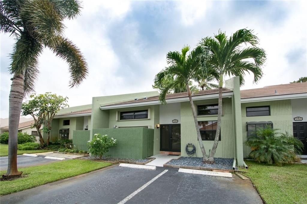Lofts of Oakland Forest - Residential